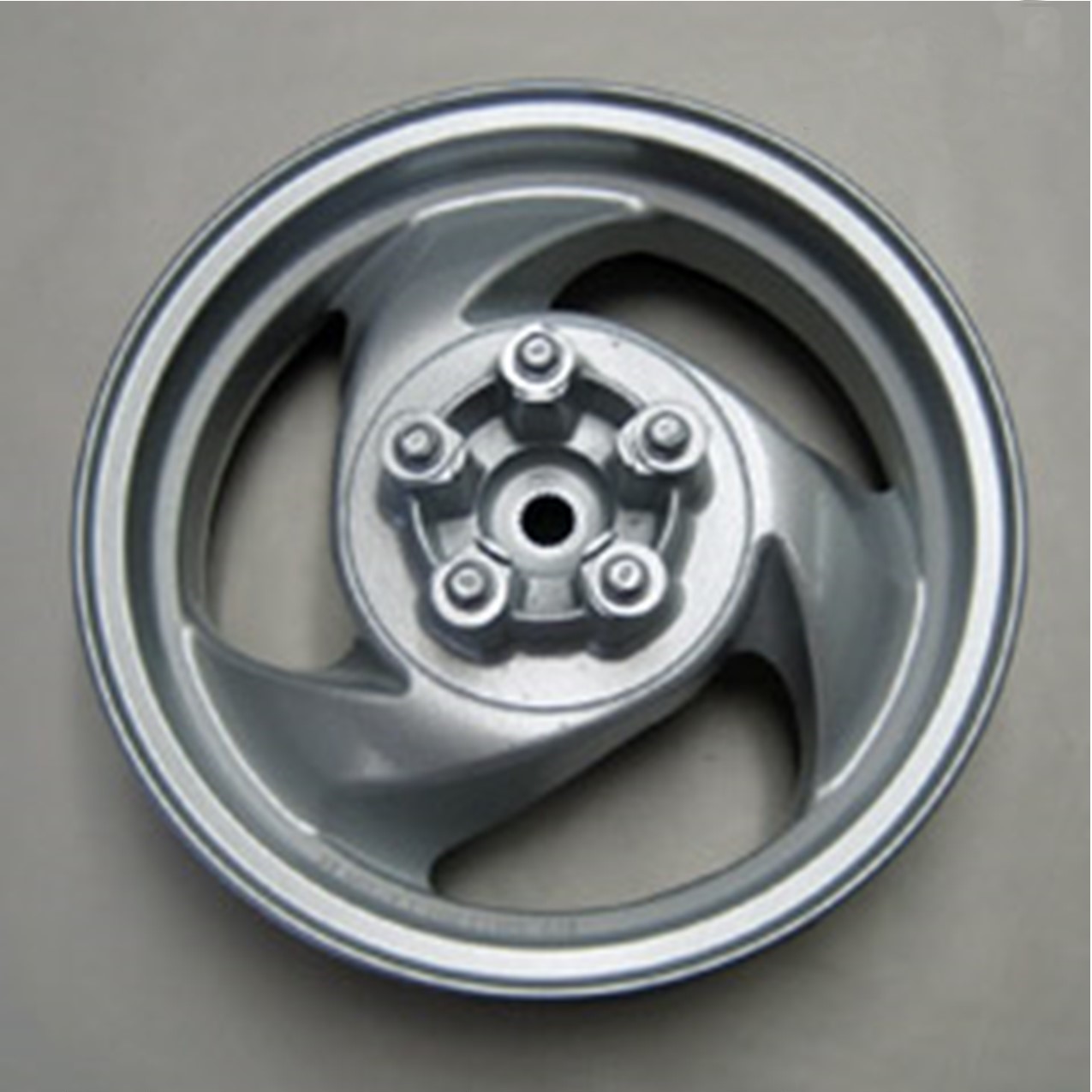 Wheel Rim (Rear) (3.5x12), Rotor Bolt Pattern=5x80mm (50mm to adjacent stud) Offset=1.25 in, Shaft ID=20 mm Splines=19, Silver Fits E-Ton Beamer R4-150, Matrix 150cc Scooters - Click Image to Close